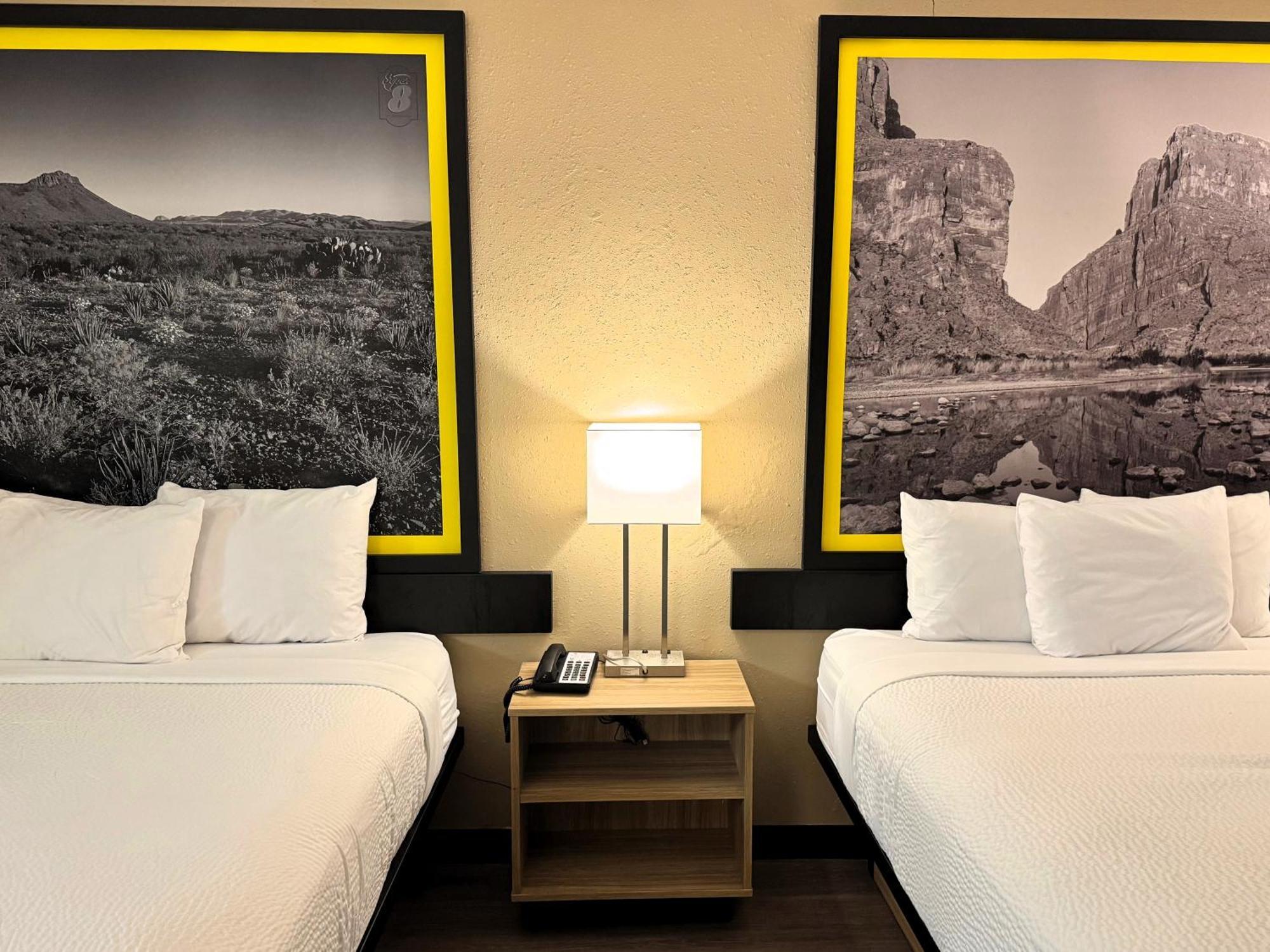Super 8 By Wyndham Corpus Christi Airport Hotel Exterior photo